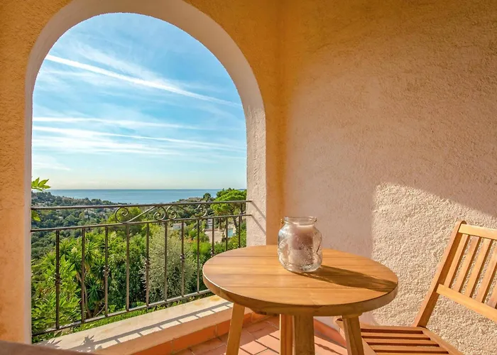 Azur By * سانت ماكسيم